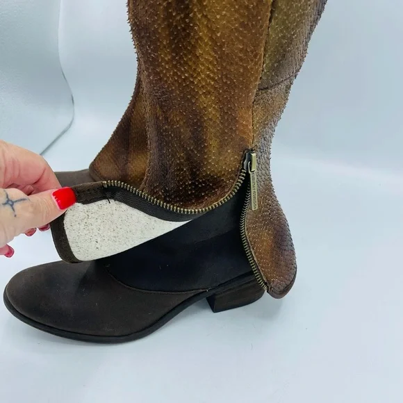 DONALD J PLINER WESTERN COUTURE COLLECTION BOOTS - Picture 7 of 16